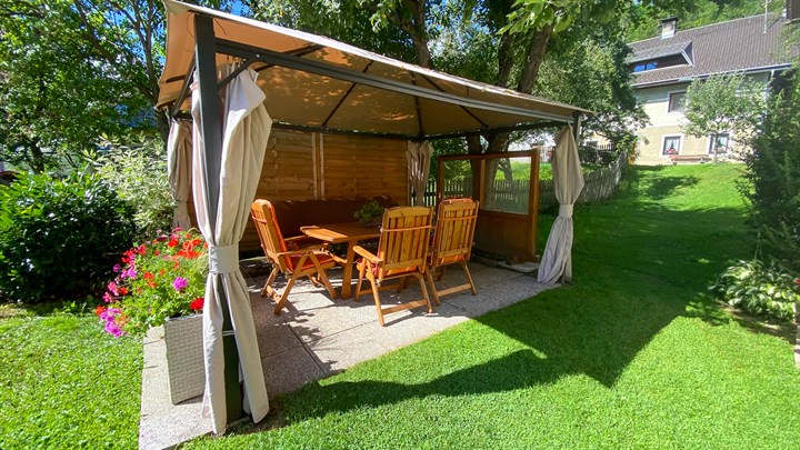 Pavillon beim Gästehaus